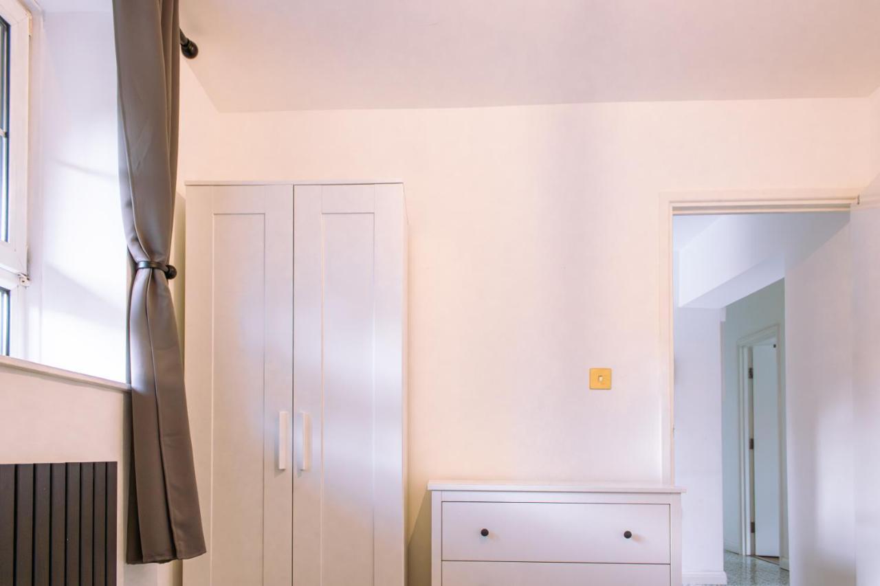 Nice 4 Bedroom Apartment Near City Centre 2-Min Walk To Metro !! Business & Family Friendly!! London Eksteriør bilde